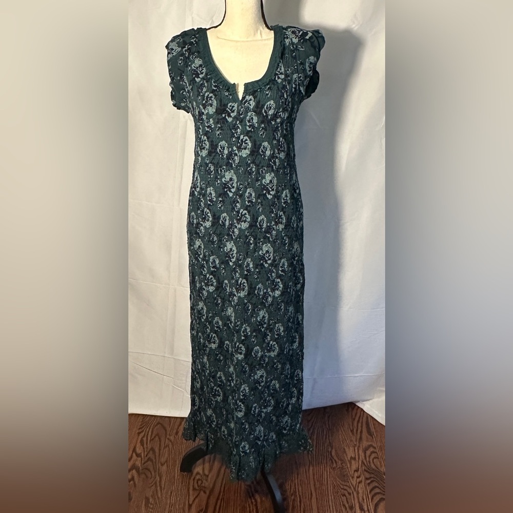 FREE PEOPLE McKenna Green‎ Smocked Midi Dress, Medium M, Slim Fit Eyelet Trim